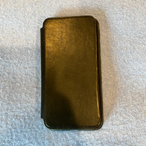 Apple iPhone 11 Pro Max Nomad Horween Leather cases (1 tri fold, one standard) - Picture 5 of 6